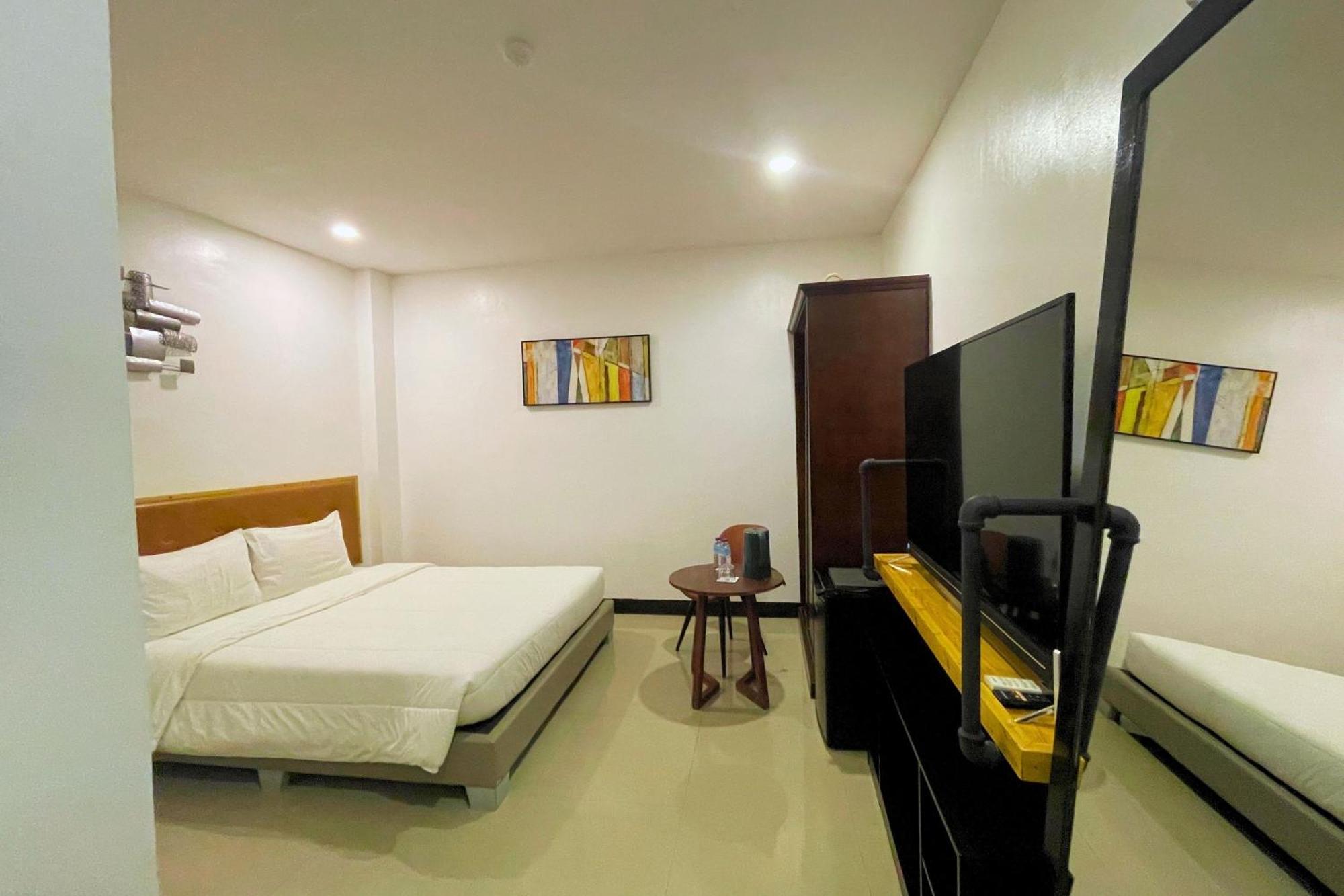 Hotel Halo Angeles City Ruang foto