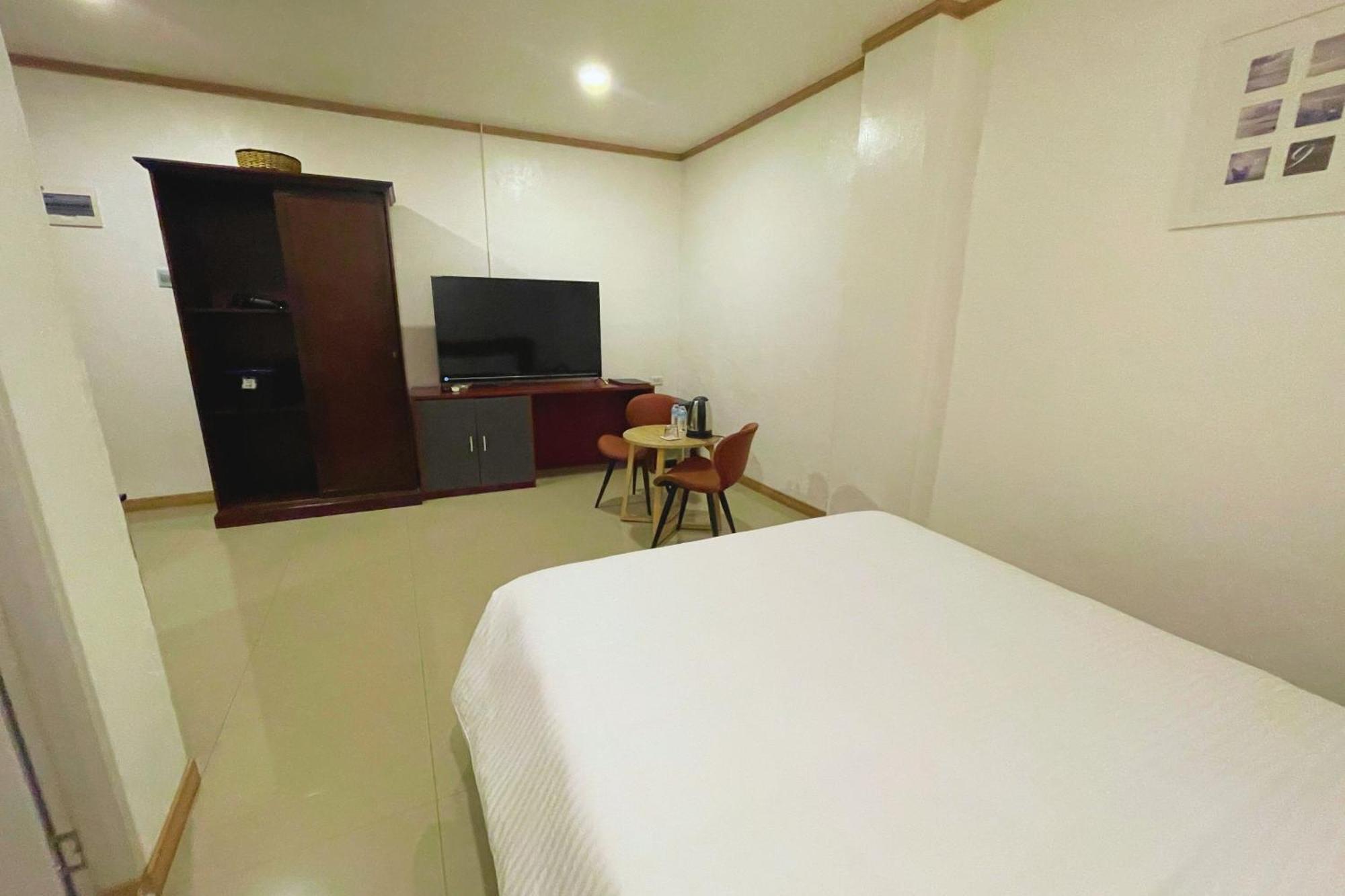 Hotel Halo Angeles City Ruang foto