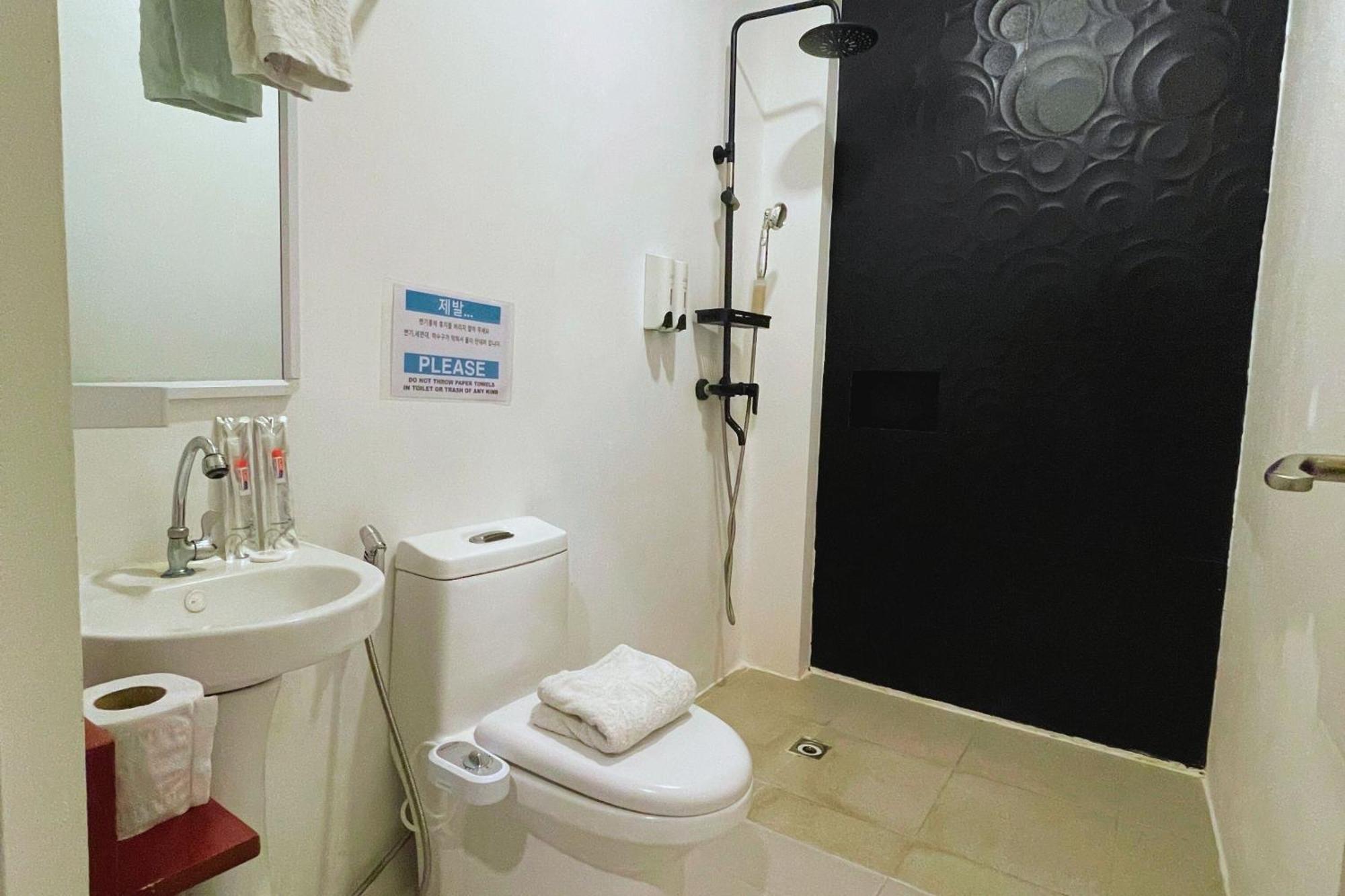 Hotel Halo Angeles City Ruang foto