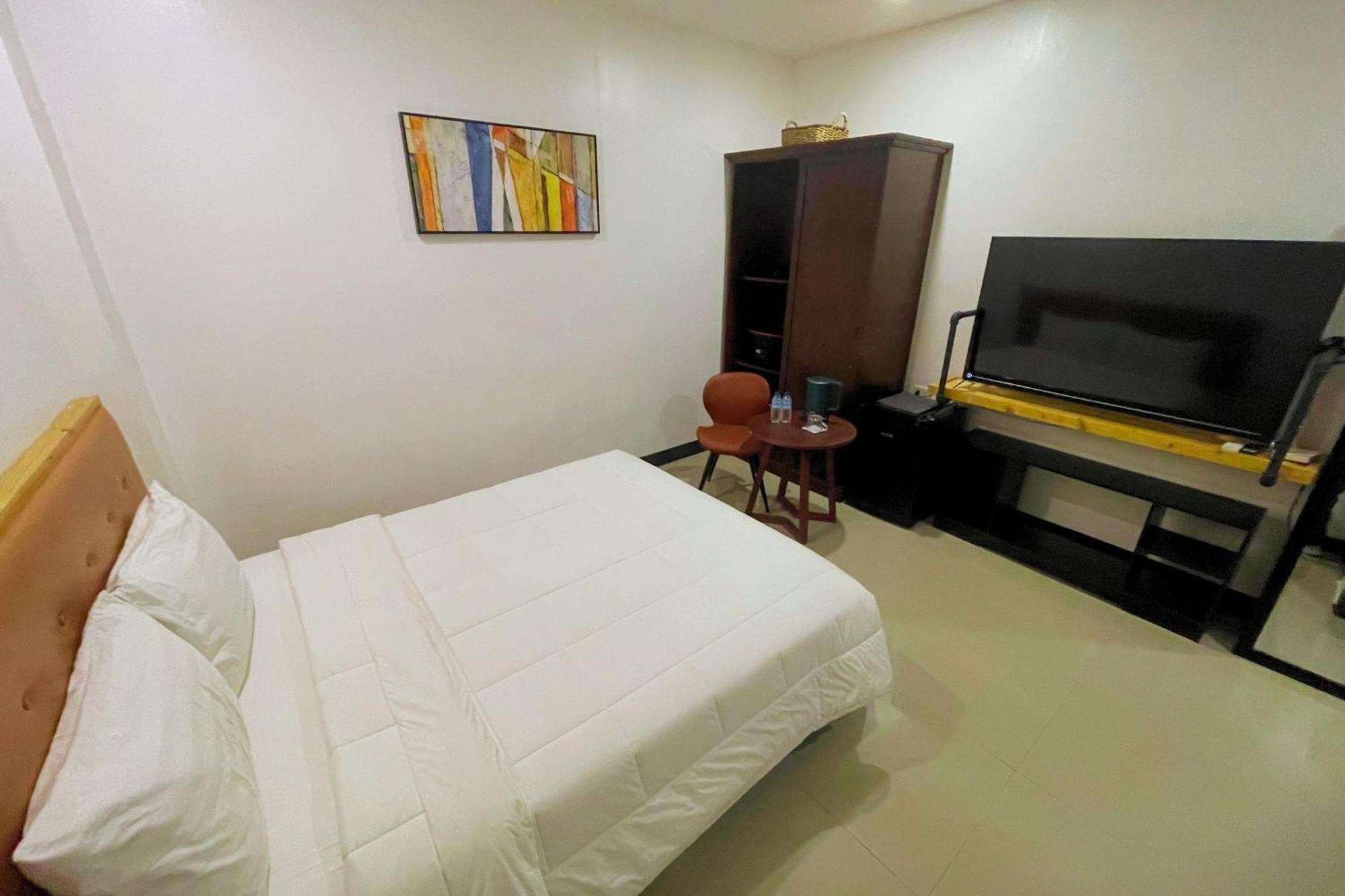 Hotel Halo Angeles City Ruang foto
