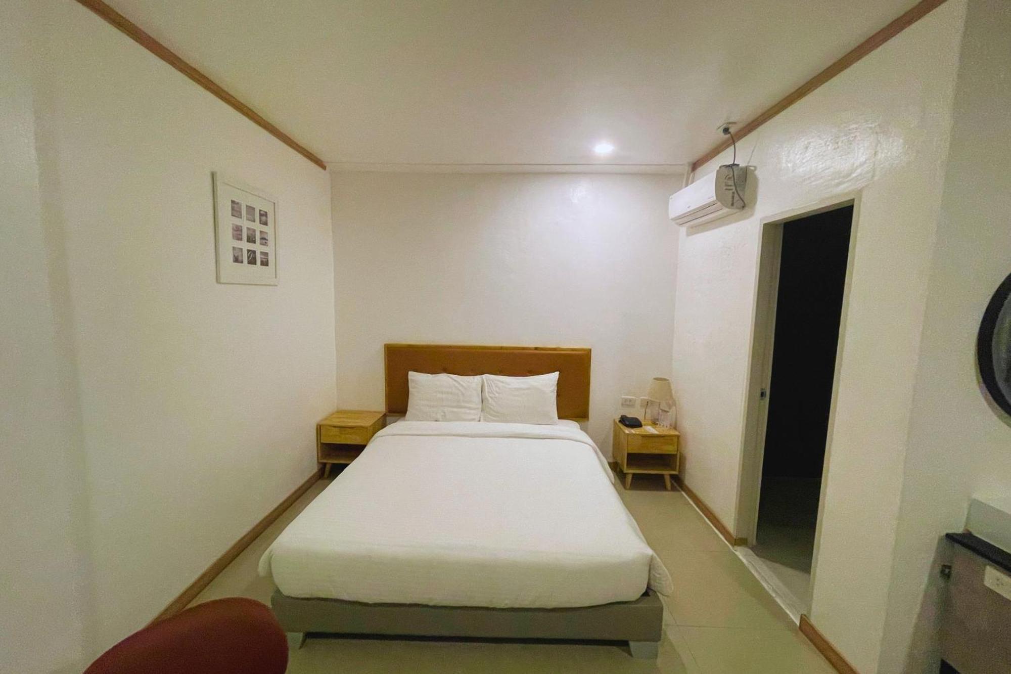 Hotel Halo Angeles City Ruang foto