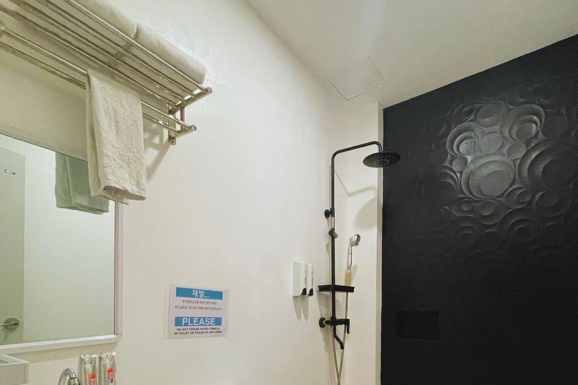 Hotel Halo Angeles City Ruang foto