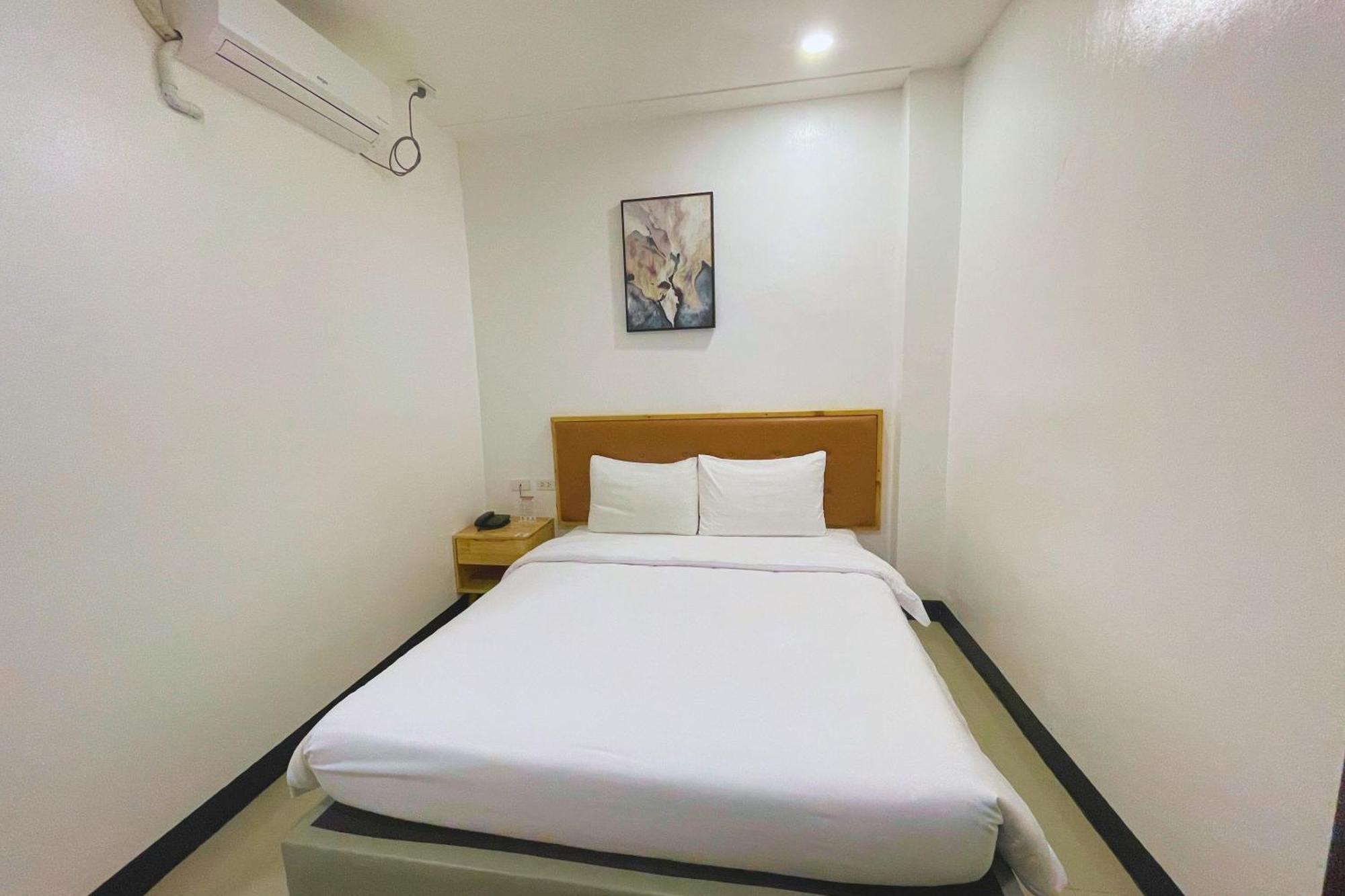 Hotel Halo Angeles City Ruang foto