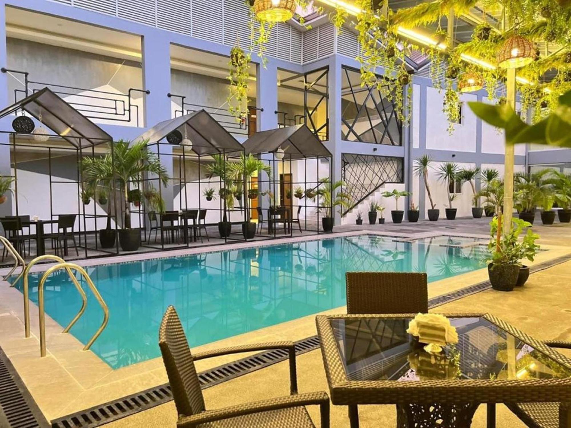 Hotel Halo Angeles City Bagian luar foto