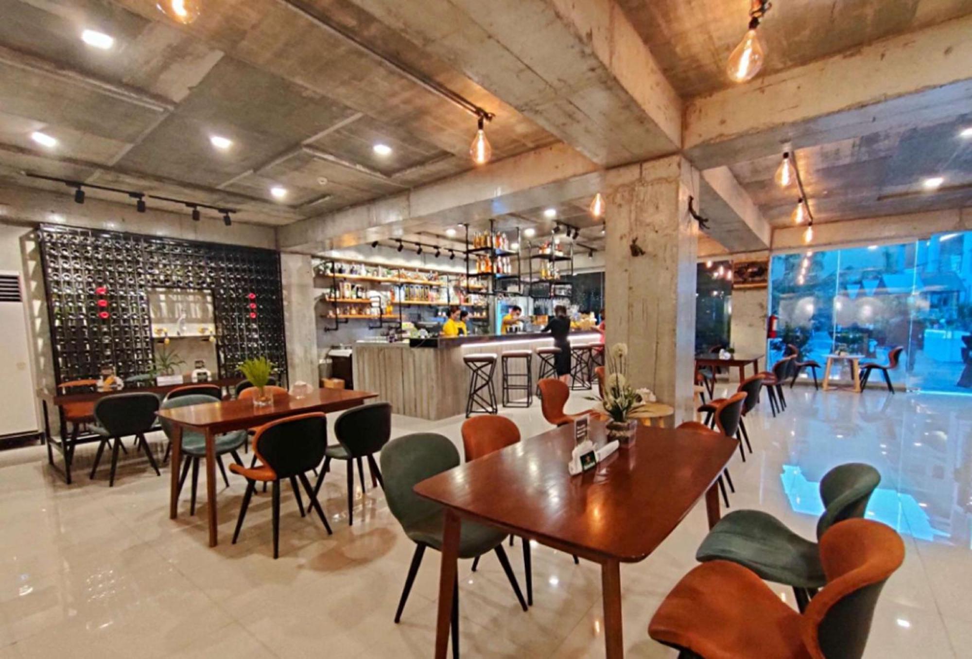 Hotel Halo Angeles City Bagian luar foto